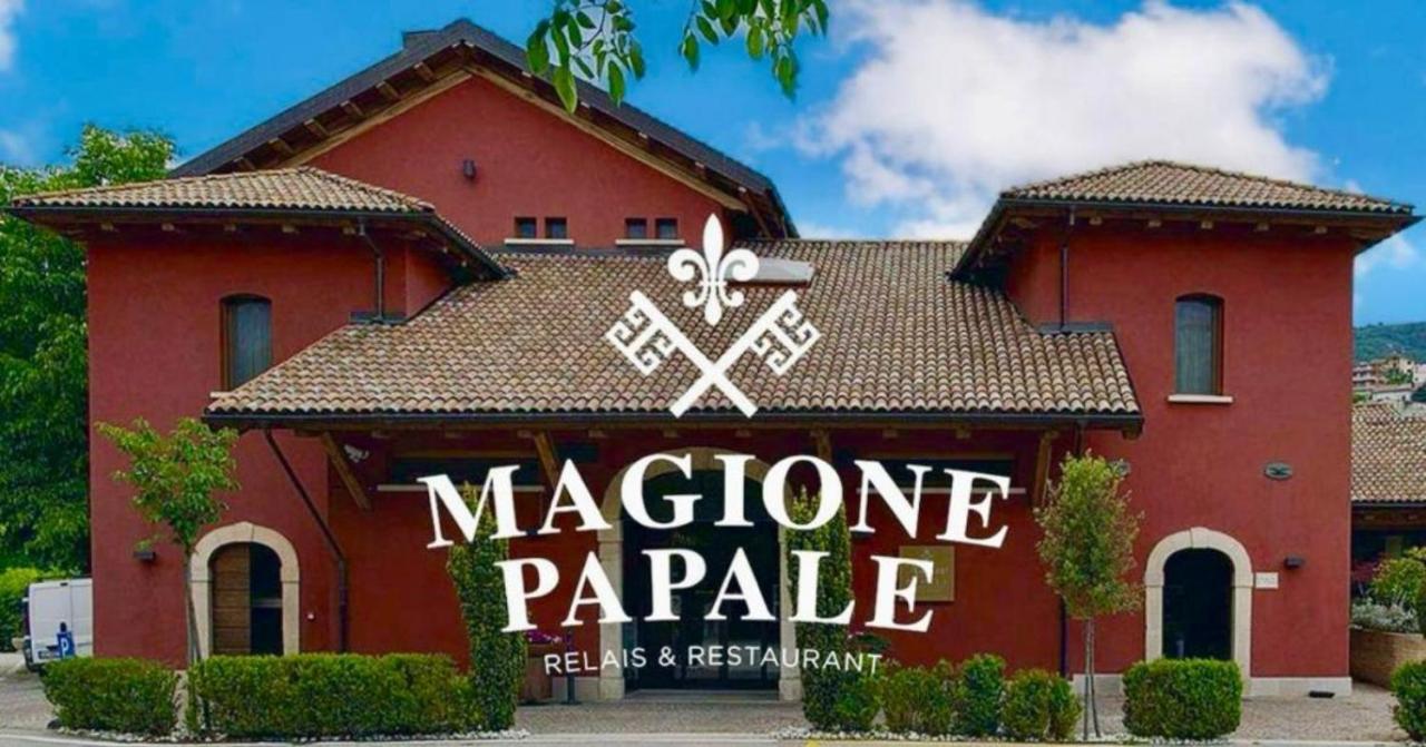 Magione Papale Relais Hotell LʼAquila Eksteriør bilde